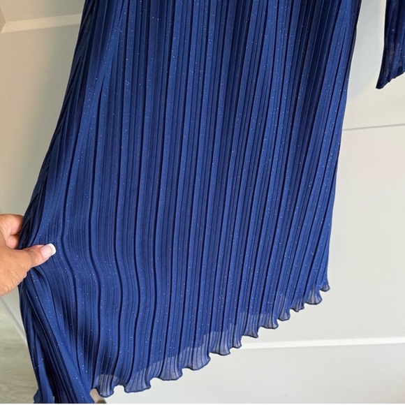 Le Chateau Sparkling Blue Top - Picture 6 of 9